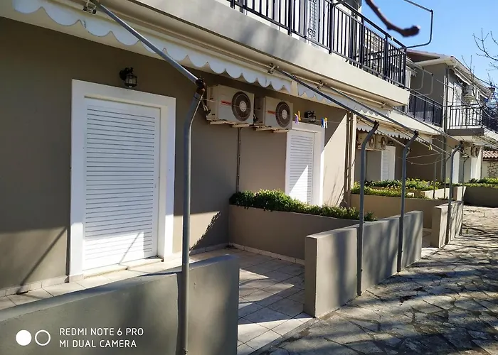 Stefanos Aparthotel 3*