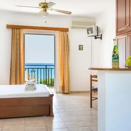 Lägenhetshotell Stefanos 3*